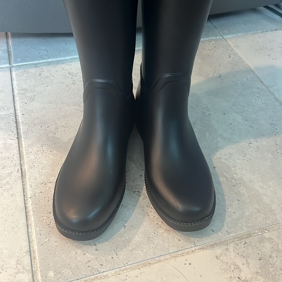 Tory Burch boots - Picture 4 of 6